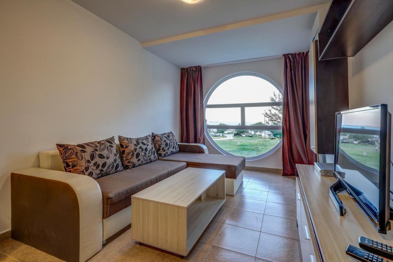 Saint George Hotel 1 Balcsik Kültér fotó