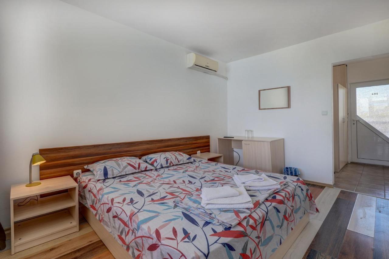 Saint George Hotel 1 Balcsik Kültér fotó