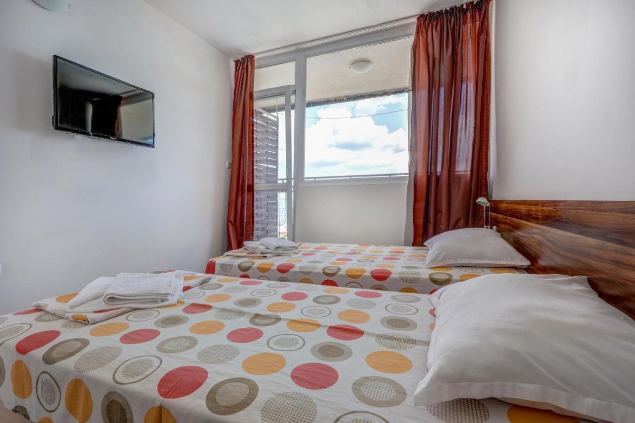 Saint George Hotel 1 Balcsik Kültér fotó