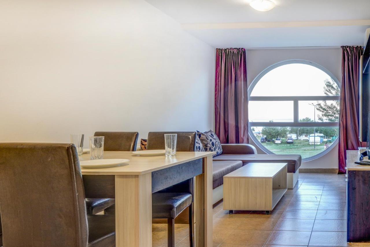 Saint George Hotel 1 Balcsik Kültér fotó