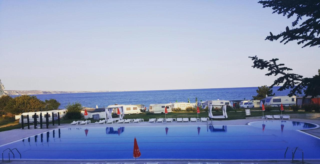 Saint George Hotel 1 Balcsik Kültér fotó